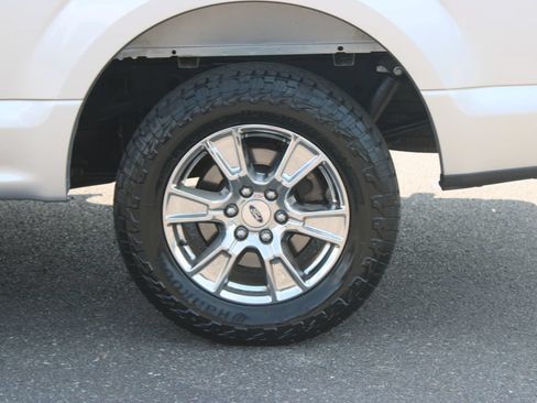 Used 2017 Ford F150 XLT w/ Equipment Group 302A Luxury RWD image 16