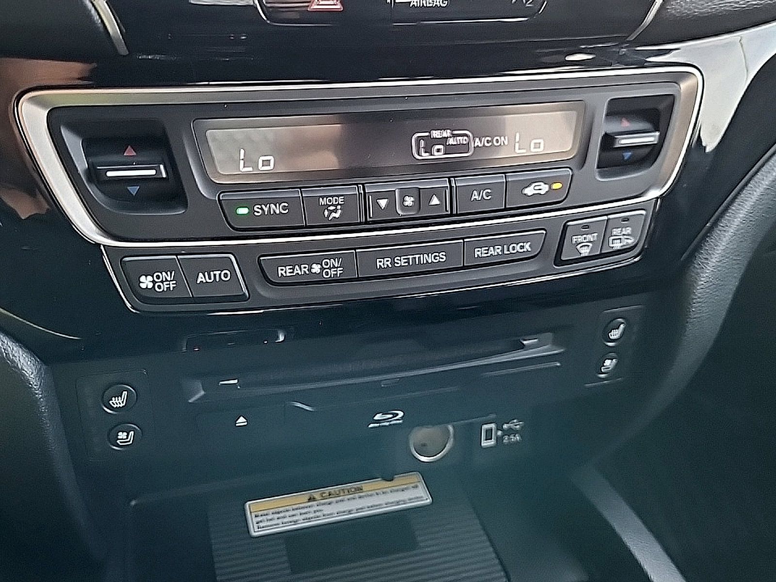Used 2020 Honda Pilot Black Edition image 29