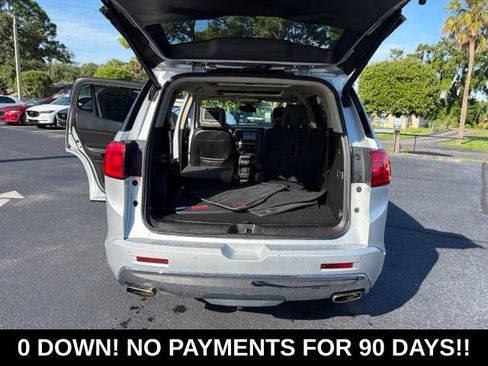 Used 2018 GMC Acadia Denali w/ Technology Package FWD image 16