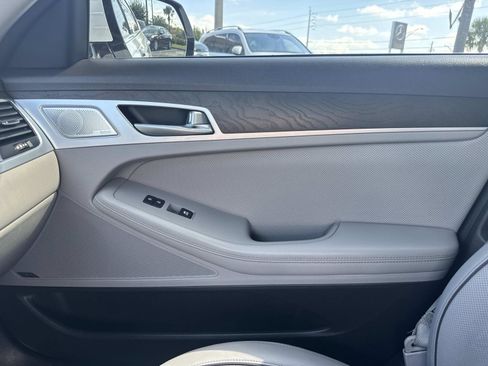 Used 2018 Genesis G80 3.8 w/ Option Group 03 RWD image 22