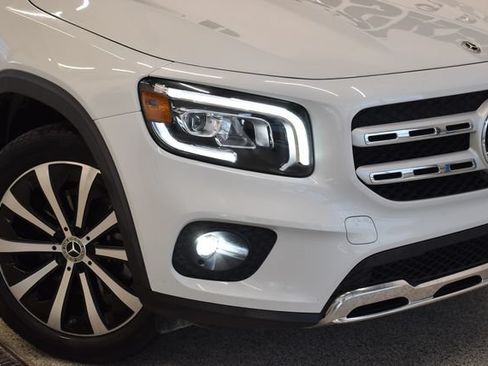 Used 2022 Mercedes-Benz GLB 250 4MATIC image 31