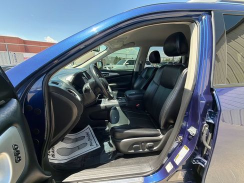 Used 2020 Nissan Pathfinder SL AWD/4WD image 9
