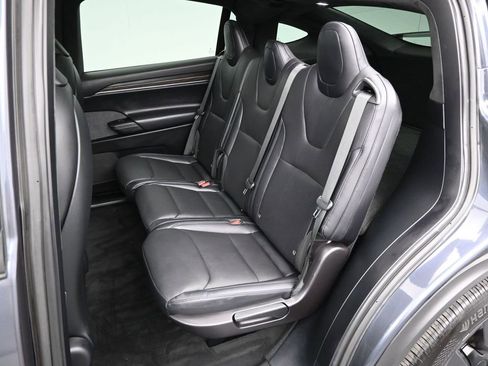 Used 2023 Tesla Model X image 18