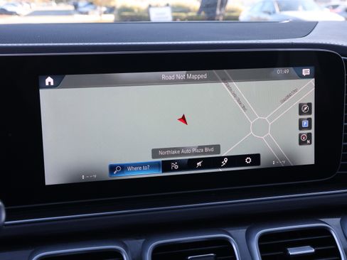 Used 2020 Mercedes-Benz GLS 450 4MATIC image 23