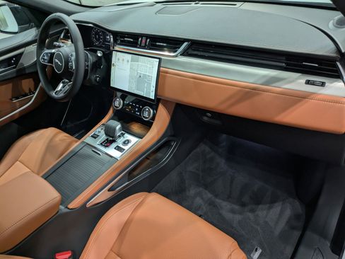 New 2026 Jaguar F-PACE R-Dynamic S image 26