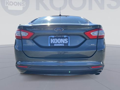 Used 2015 Ford Fusion SE image 5