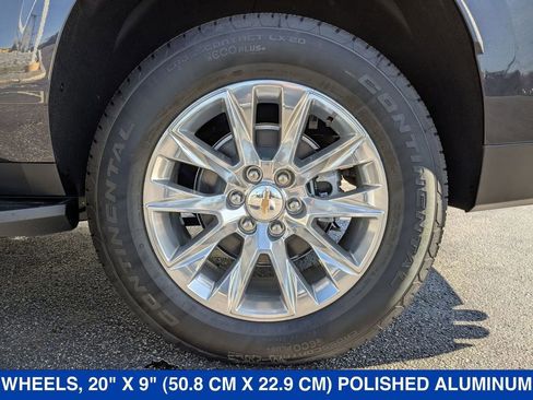 New 2026 Chevrolet Suburban Premier w/ Sun And Tow Package AWD/4WD image 10