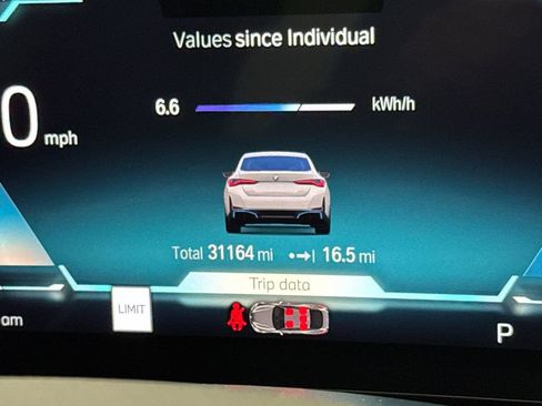 Used 2023 BMW i4 eDrive40 RWD image 30