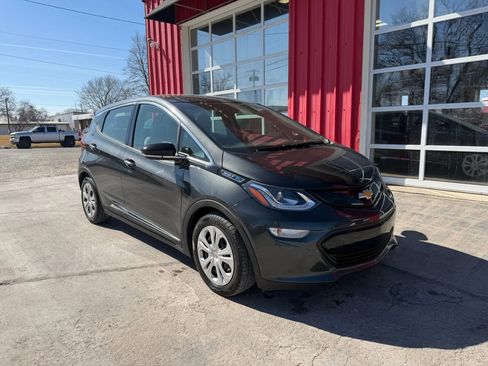 Used 2019 Chevrolet Bolt LT image 2
