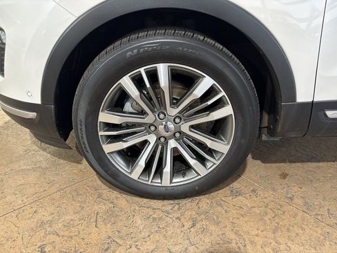 Used 2018 Ford Explorer Platinum image 10