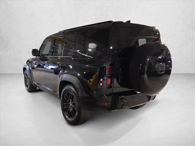 Certified 2023 Land Rover Defender 110 X-Dynamic SE AWD/4WD image 7