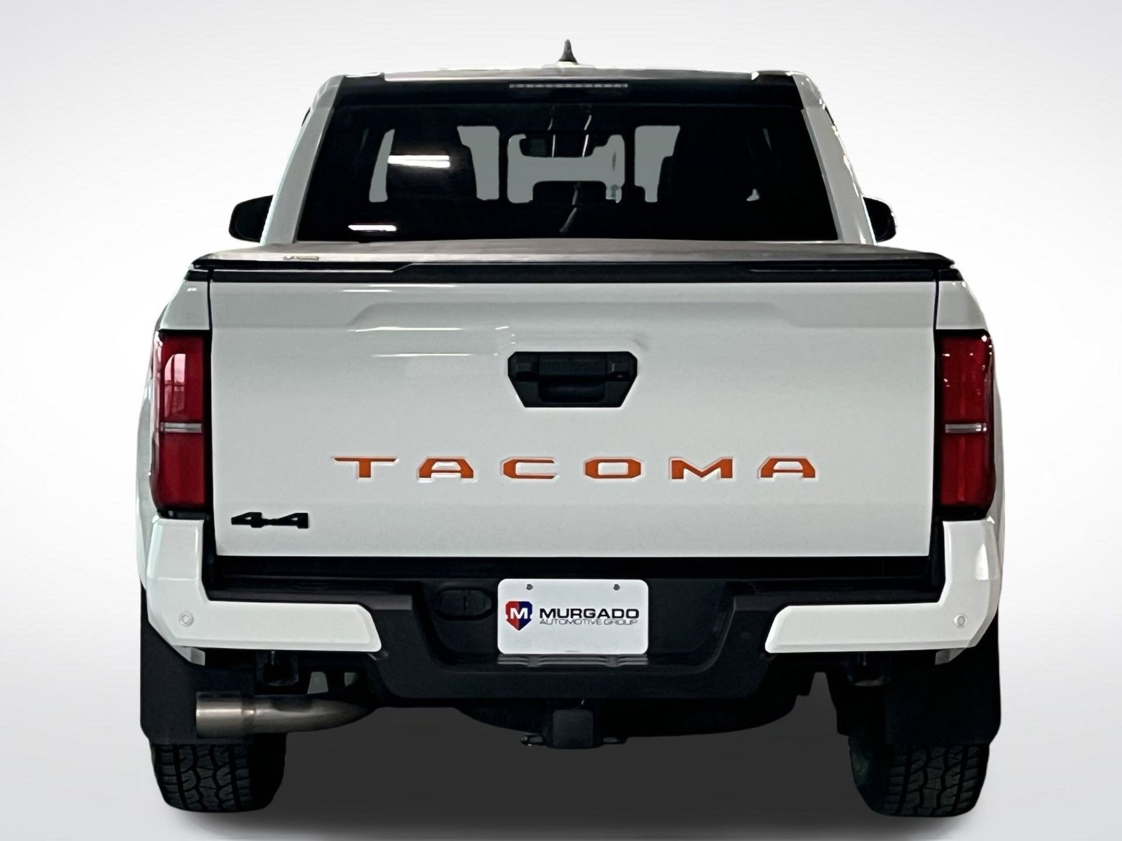 Used 2024 Toyota Tacoma SR5 AWD/4WD image 9