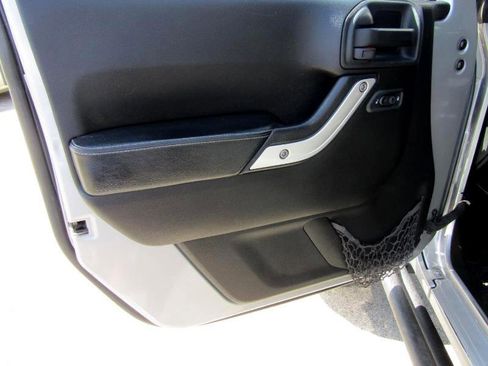 Used 2015 Jeep Wrangler Unlimited Sport image 47