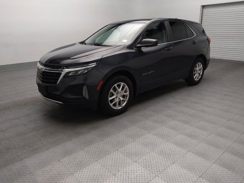 Used 2022 Chevrolet Equinox LT FWD image 2