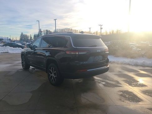 Used 2023 Jeep Grand Cherokee L Limited image 5