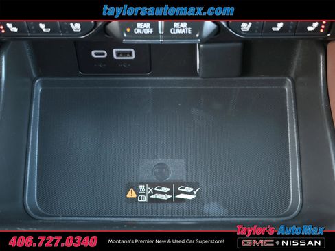 Used 2024 Chevrolet Suburban High Country image 27