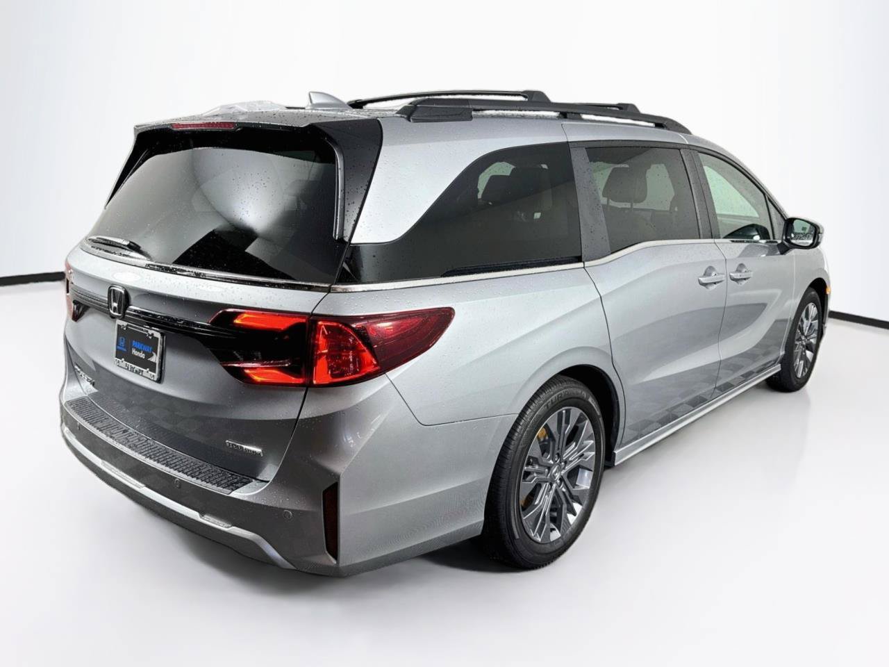 Used 2026 Honda Odyssey Touring image 9