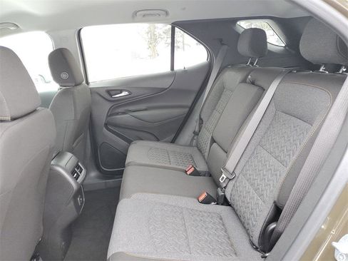 Used 2023 Chevrolet Equinox LT image 28