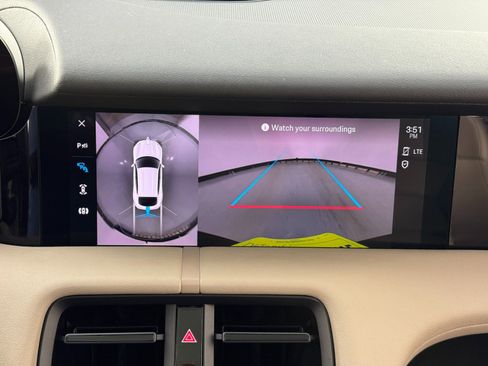 Used 2024 Porsche Taycan 4 Cross Turismo image 31