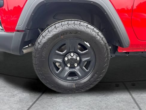 Used 2025 Jeep Wrangler Sport AWD/4WD image 20