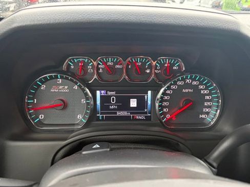 Used 2017 Chevrolet Tahoe LT w/ Luxury Package AWD/4WD image 17