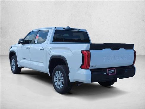 Used 2026 Toyota Tundra SR5 w/ SR5 Premium Package AWD/4WD image 7