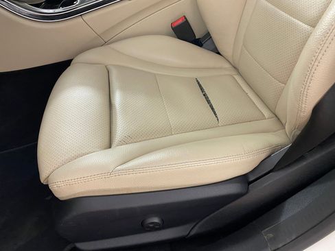 Certified 2017 Mercedes-Benz C 300 4MATIC Sedan image 12