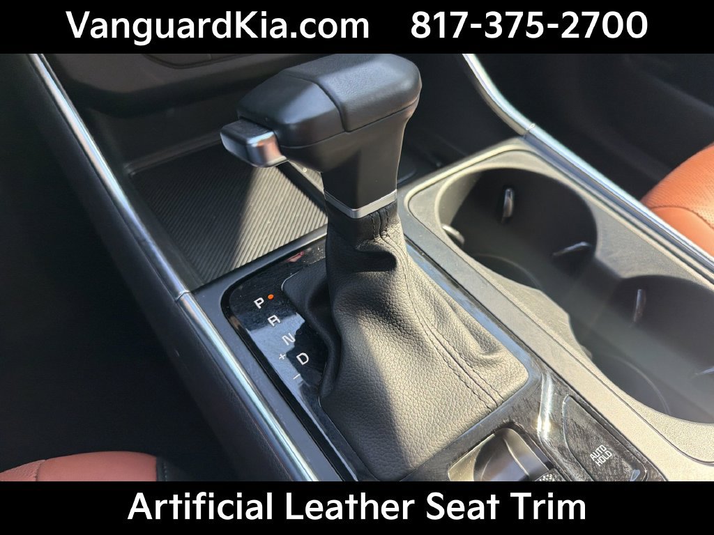 Used 2026 Kia Carnival SX w/ SX Dark Edition Package FWD image 25