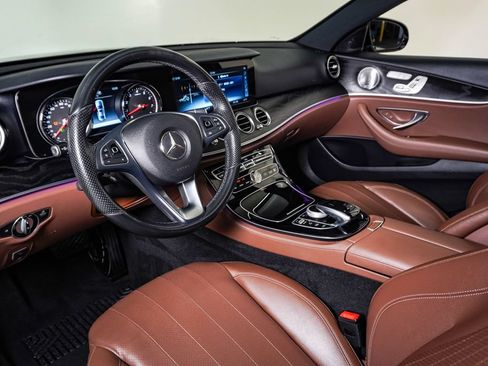 Used 2017 Mercedes-Benz E 300 image 19