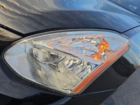 Used 2012 Nissan Rogue SL image 29