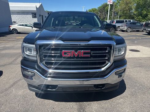 Used 2016 GMC Sierra 1500 SLE w/ SLE Value Package AWD/4WD image 4