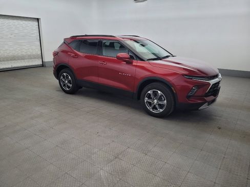 Used 2023 Chevrolet Blazer LT w/ Convenience Package FWD image 11