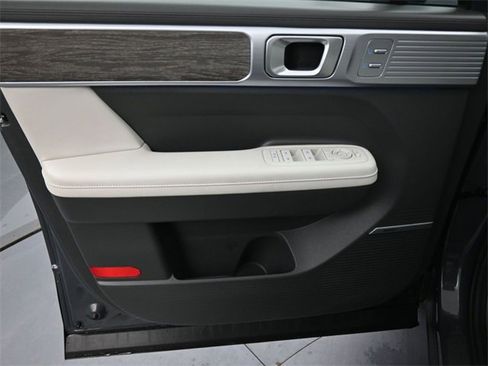 Used 2024 Hyundai Santa Fe Limited image 21