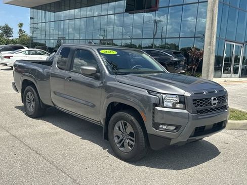 Certified 2025 Nissan Frontier SV w/ SV Convenience Package RWD image 5