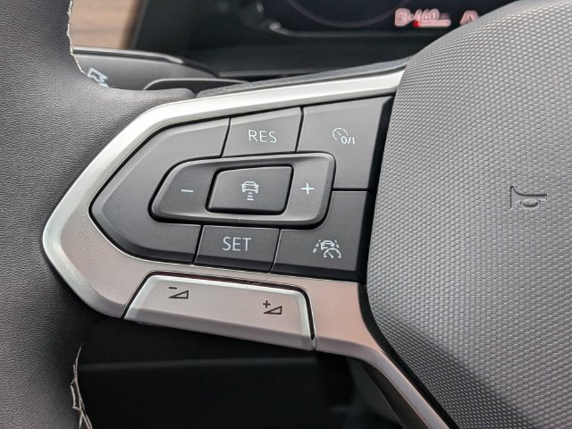 New 2026 Volkswagen Atlas SE FWD image 27