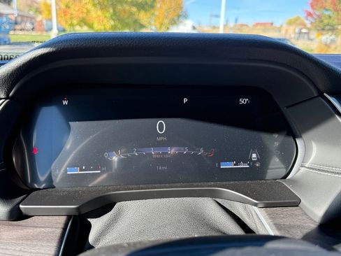 New 2025 Jeep Grand Cherokee Limited w/ Trailer Tow Package image 18