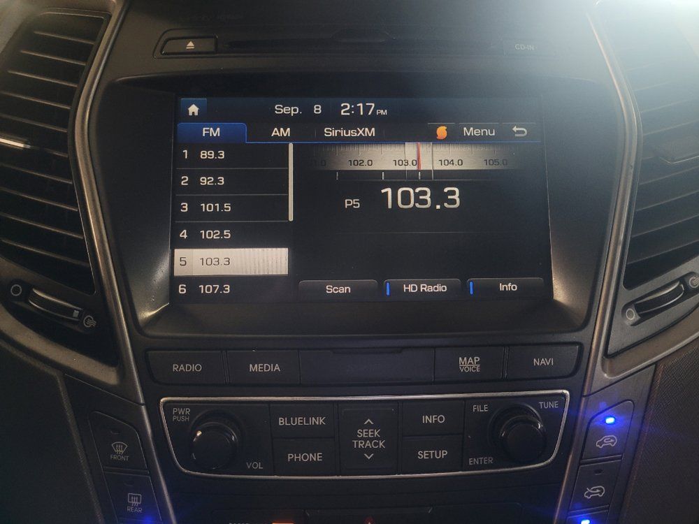 Used 2018 Hyundai Santa Fe FWD w/ Cargo Package image 25