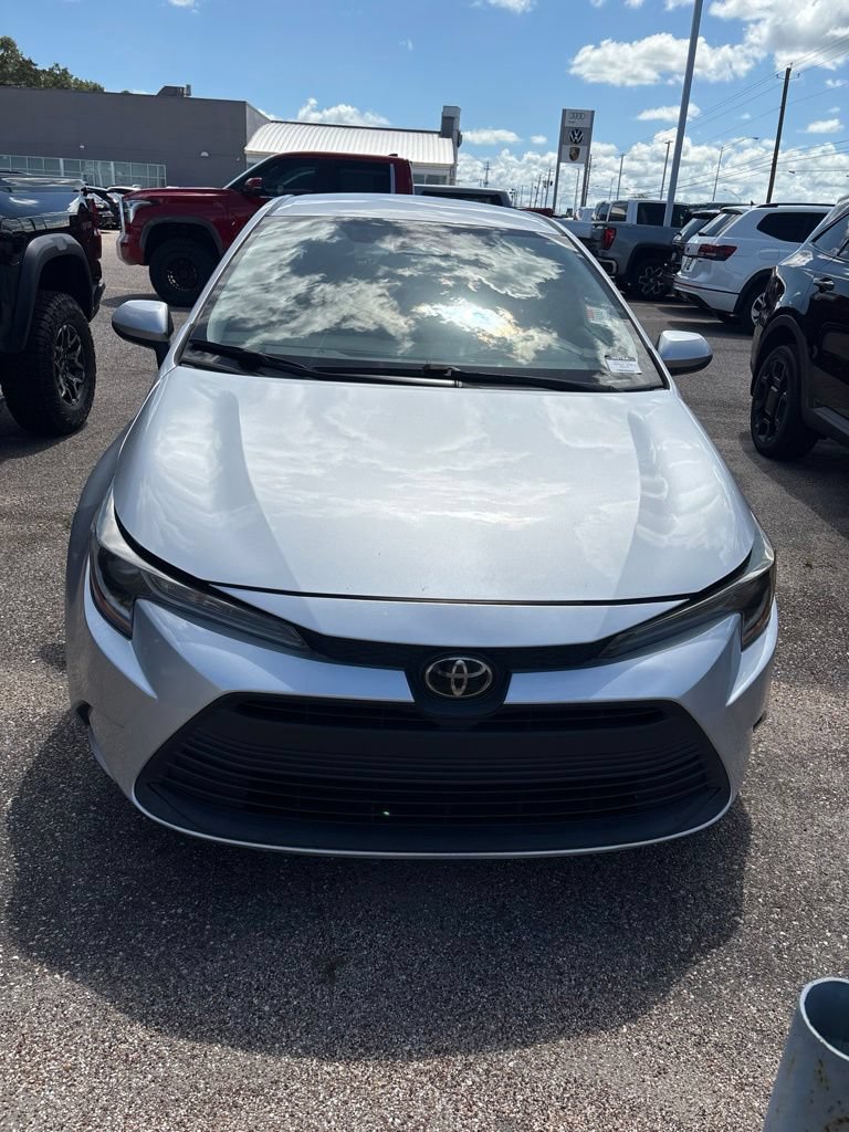 Used 2023 Toyota Corolla LE FWD image 10