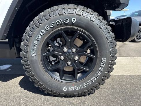 New 2026 Jeep Gladiator Sport AWD/4WD image 29