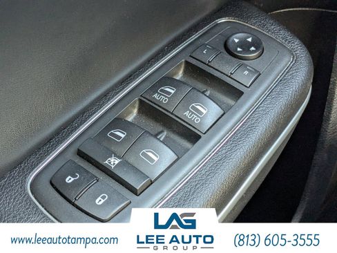 Used 2021 Chrysler 300 Touring w/ Sport Appearance Package image 22