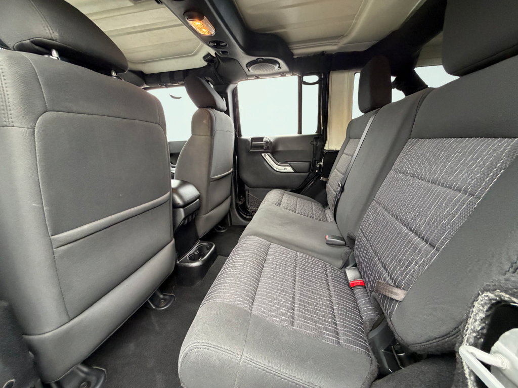 Used 2012 Jeep Wrangler Unlimited Rubicon w/ Dual Top Group AWD/4WD image 44