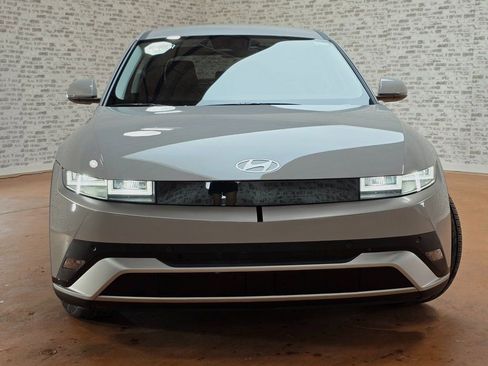 New 2026 Hyundai Ioniq 5 SEL image 2