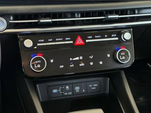Used 2025 Hyundai Tucson SEL FWD image 24