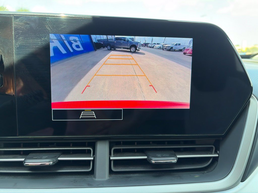 Used 2026 Chevrolet Trax LS FWD image 28
