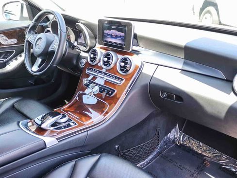 Used 2015 Mercedes-Benz C 300 4MATIC Sedan image 16