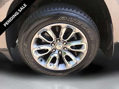 Used 2021 RAM 1500 Laramie w/ Sport Appearance Package AWD/4WD image 21