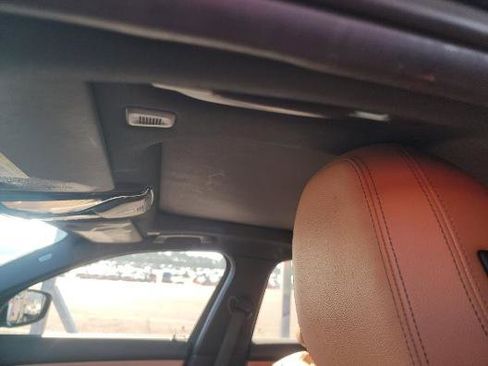Used 2020 BMW 330i Sedan RWD image 11