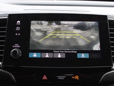 Used 2021 Honda Pilot Touring image 14