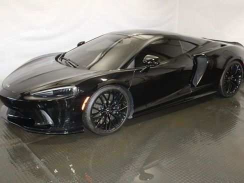 Used 2022 McLaren GT image 2