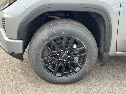 New 2026 GMC Sierra 1500 Elevation image 10